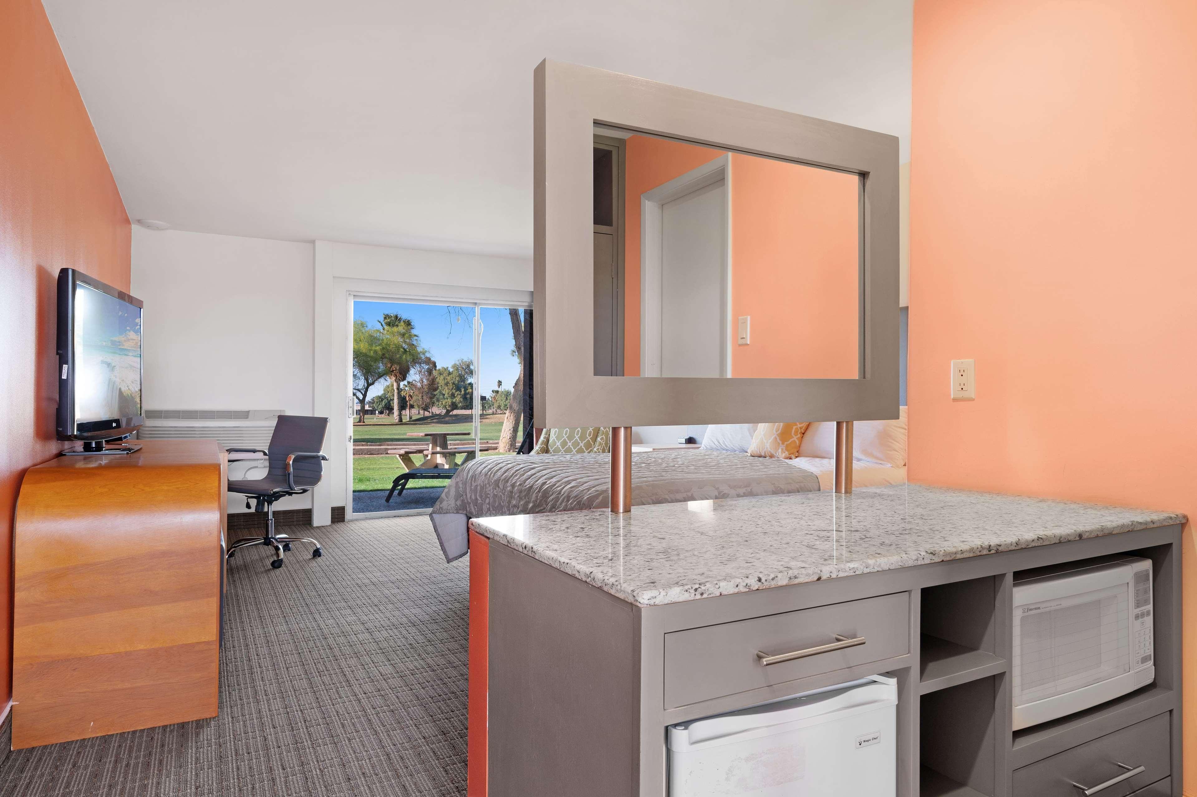 Ramada By Wyndham Holtville Exterior foto