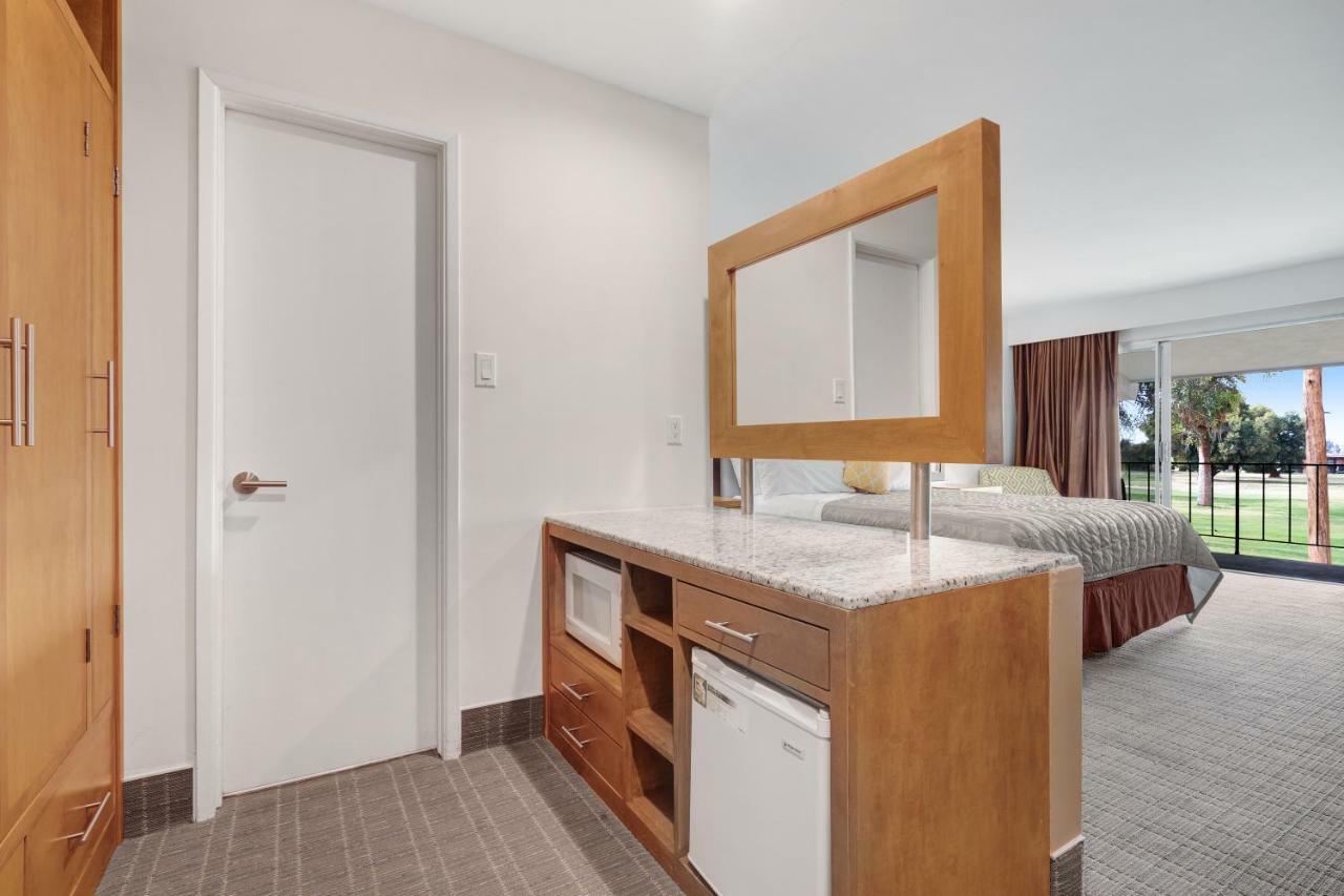 Ramada By Wyndham Holtville Exterior foto